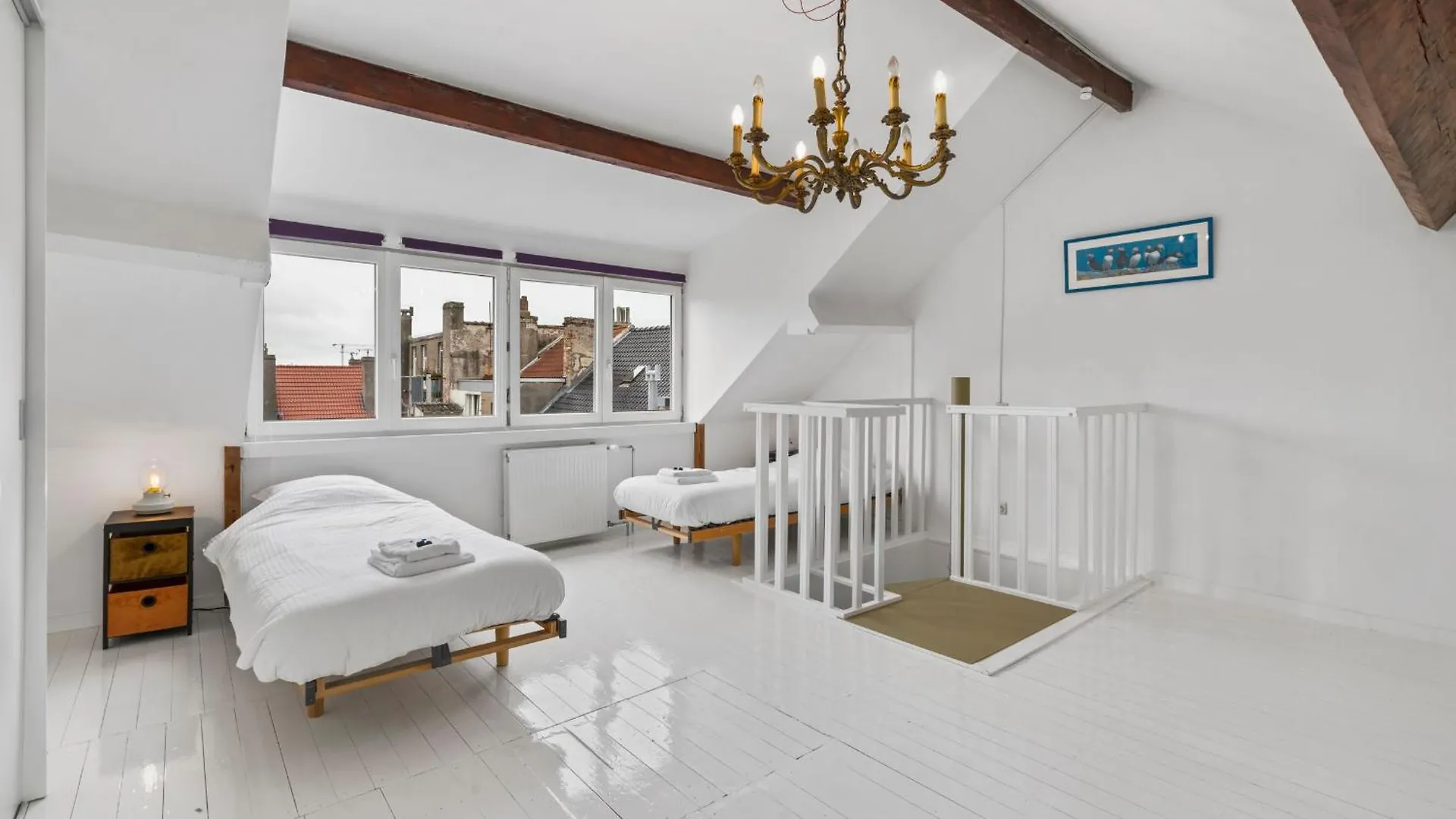 Holiday home Karaktervolle En Ruime Woning Aan Zee Voor 10P Villa Ostend